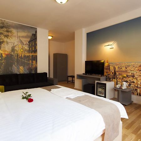 Ambra Boutique Hotel & Bistro Constanta Exterior photo