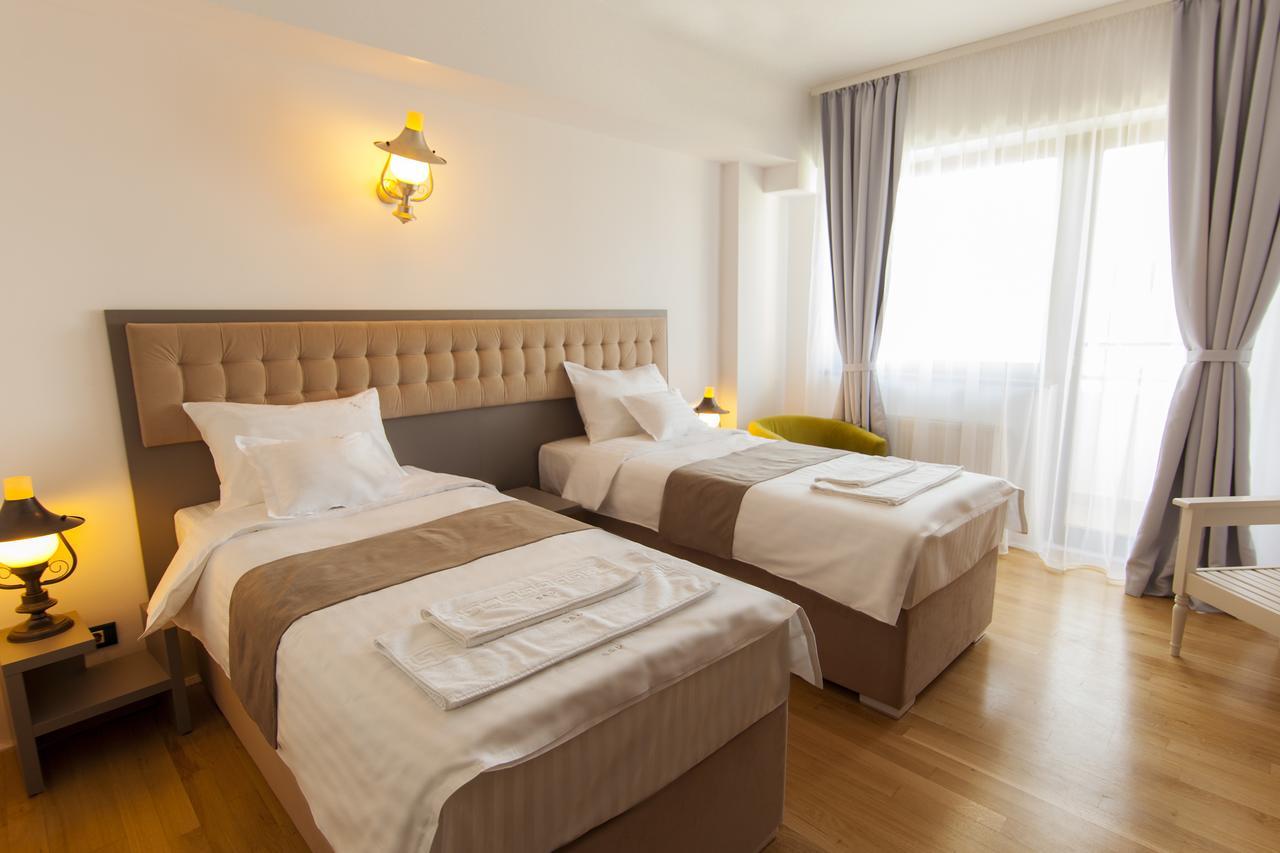Ambra Boutique Hotel & Bistro Constanta Exterior photo