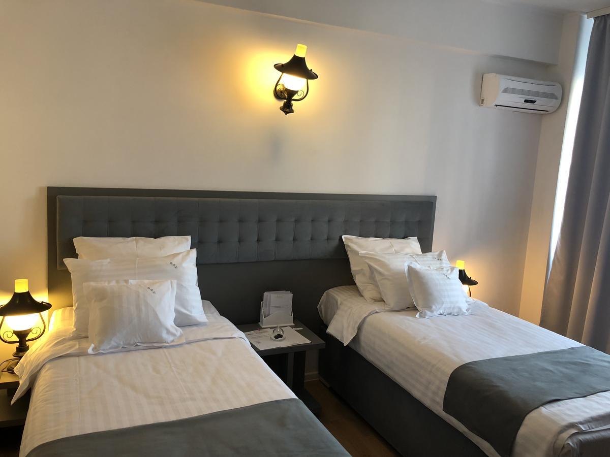 Ambra Boutique Hotel & Bistro Constanta Exterior photo
