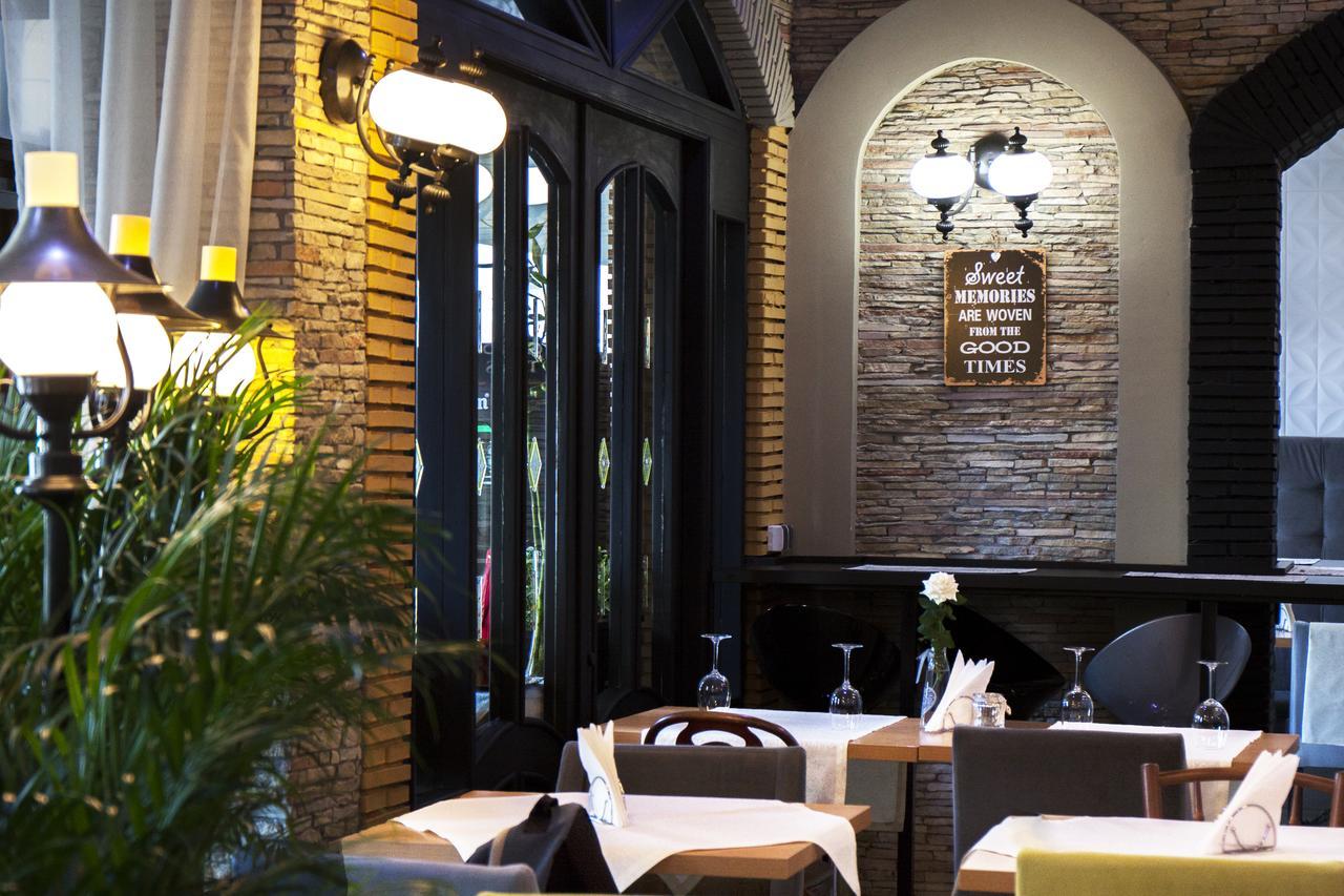 Ambra Boutique Hotel & Bistro Constanta Exterior photo