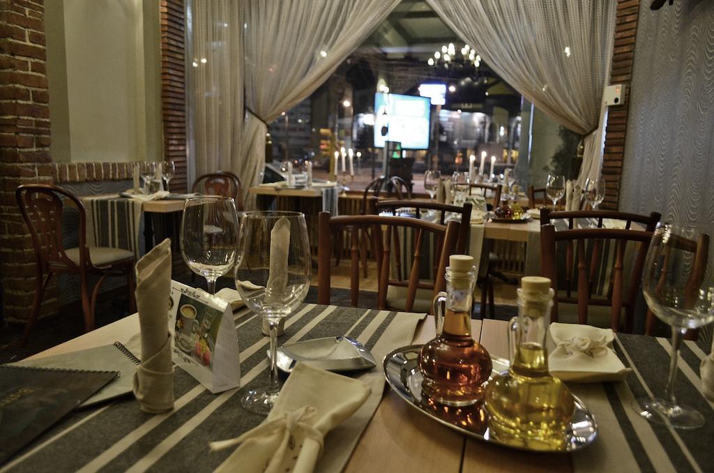 Ambra Boutique Hotel & Bistro Constanta Exterior photo